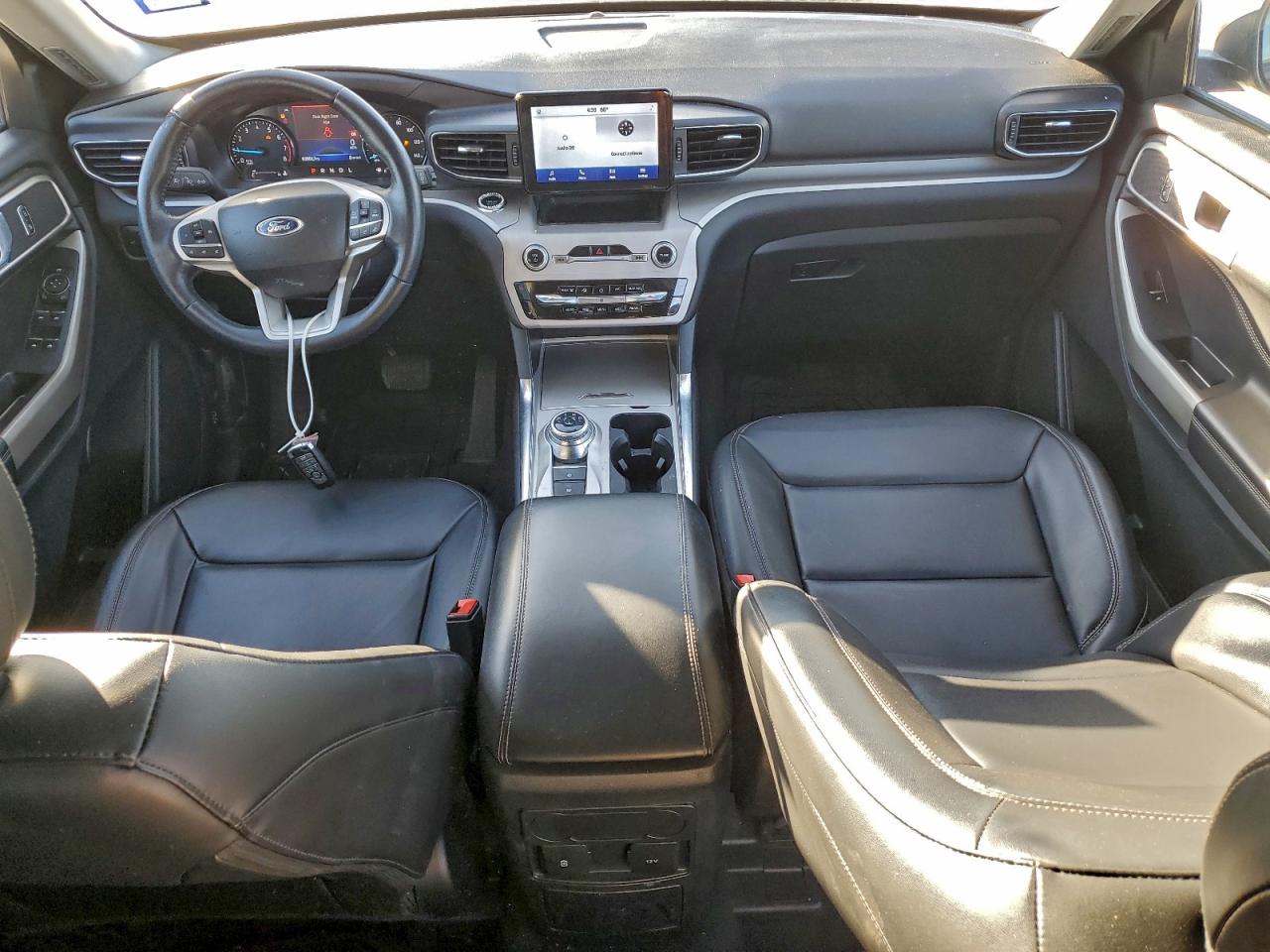 2023 FORD EXPLORER XLT photo 15