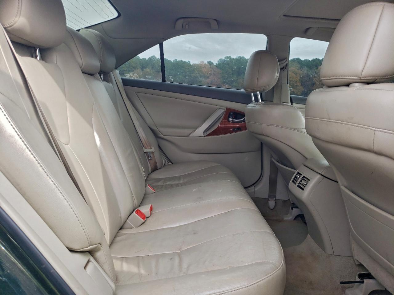 2011 TOYOTA CAMRY BASE photo 19