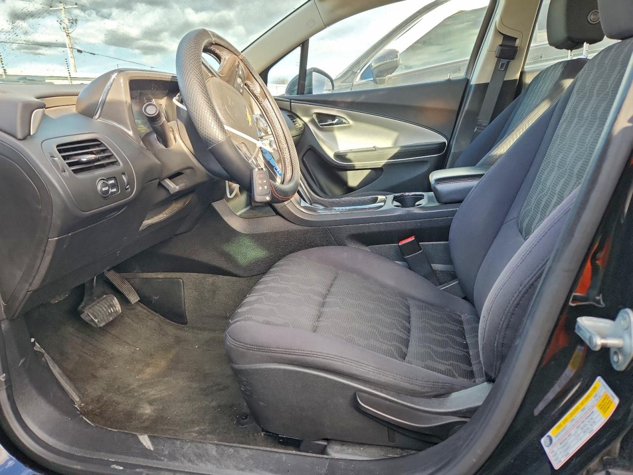 2014 CHEVROLET VOLT photo 13