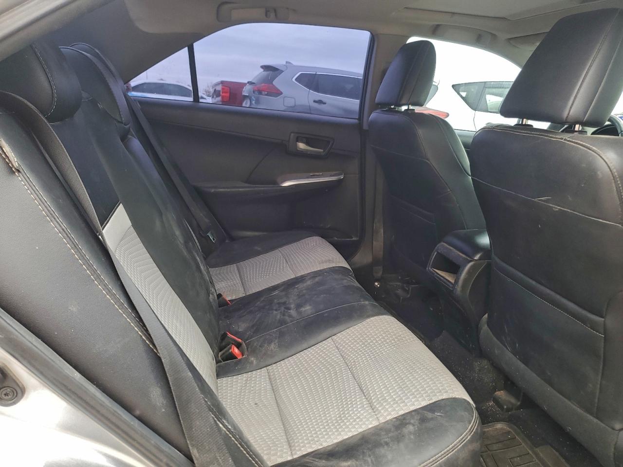 2014 TOYOTA CAMRY L photo 19
