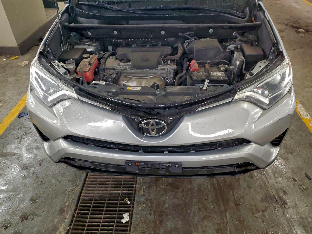 2018 TOYOTA RAV4 LE photo 12