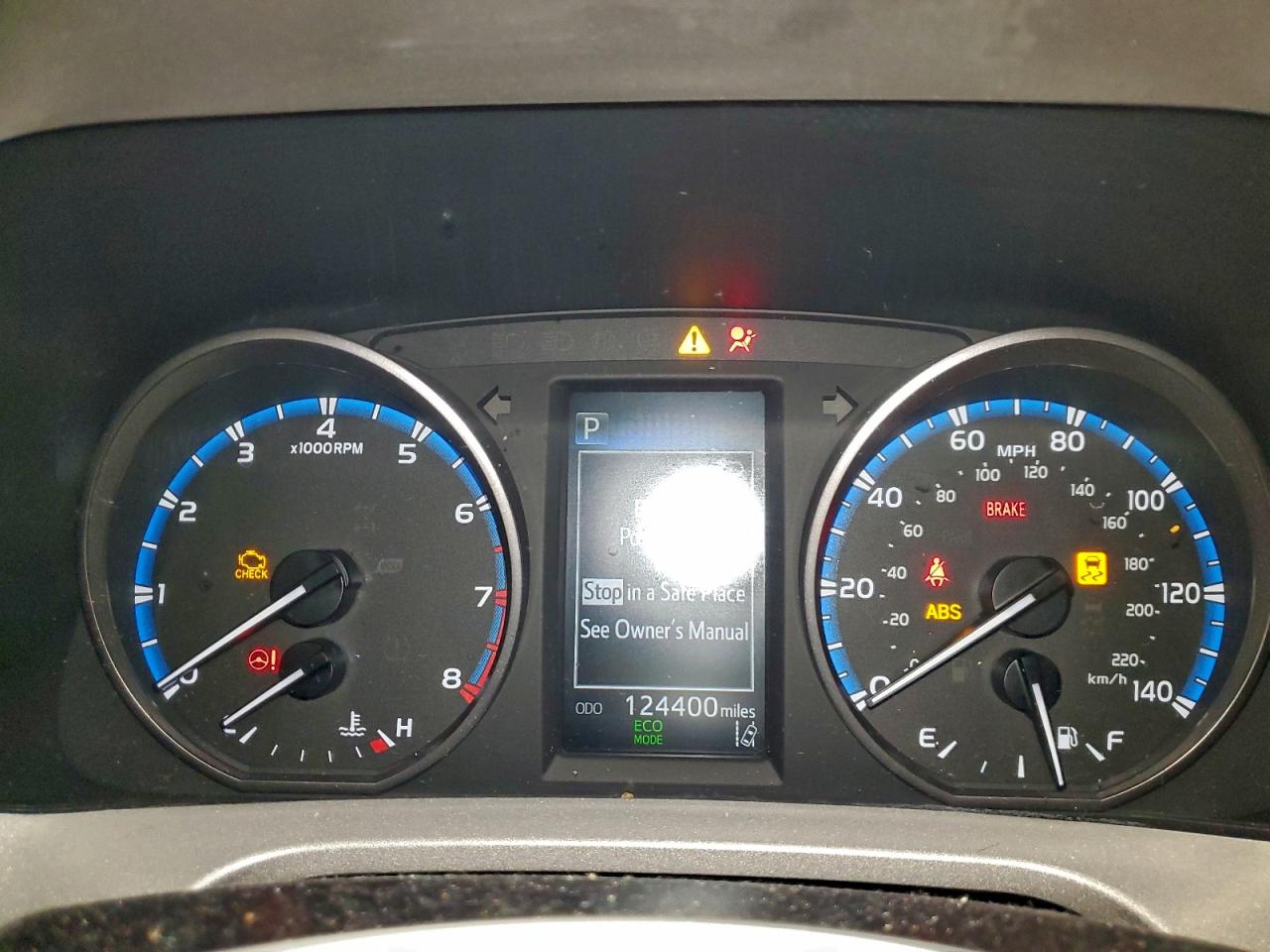 2018 TOYOTA RAV4 LE photo 9