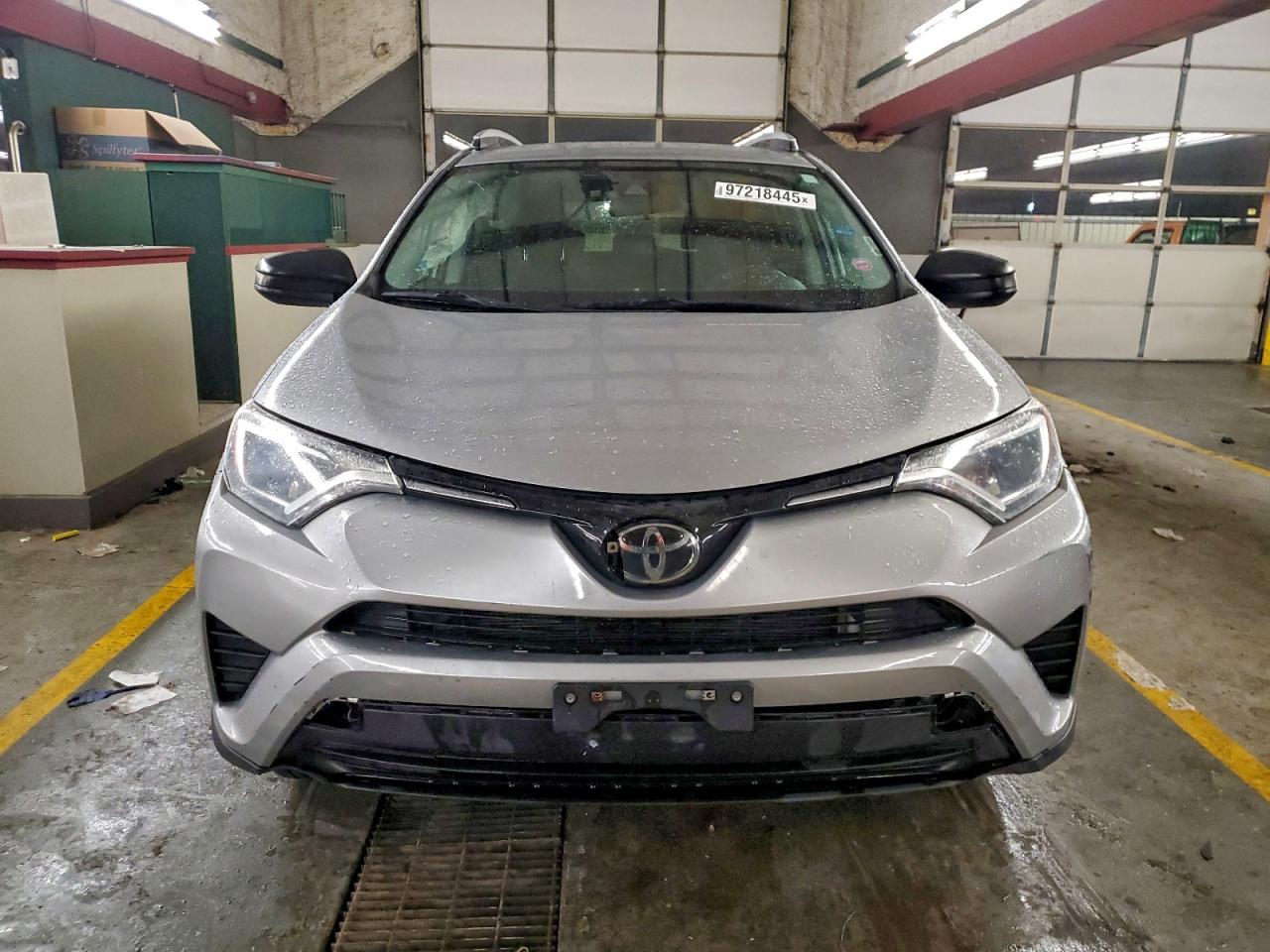 2018 TOYOTA RAV4 LE photo 5
