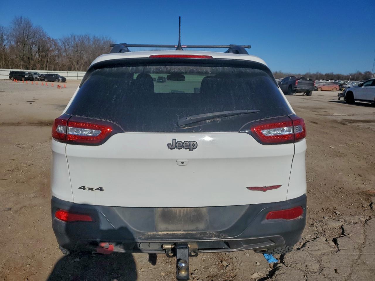 2016 JEEP CHEROKEE TRAILHAWK photo 6
