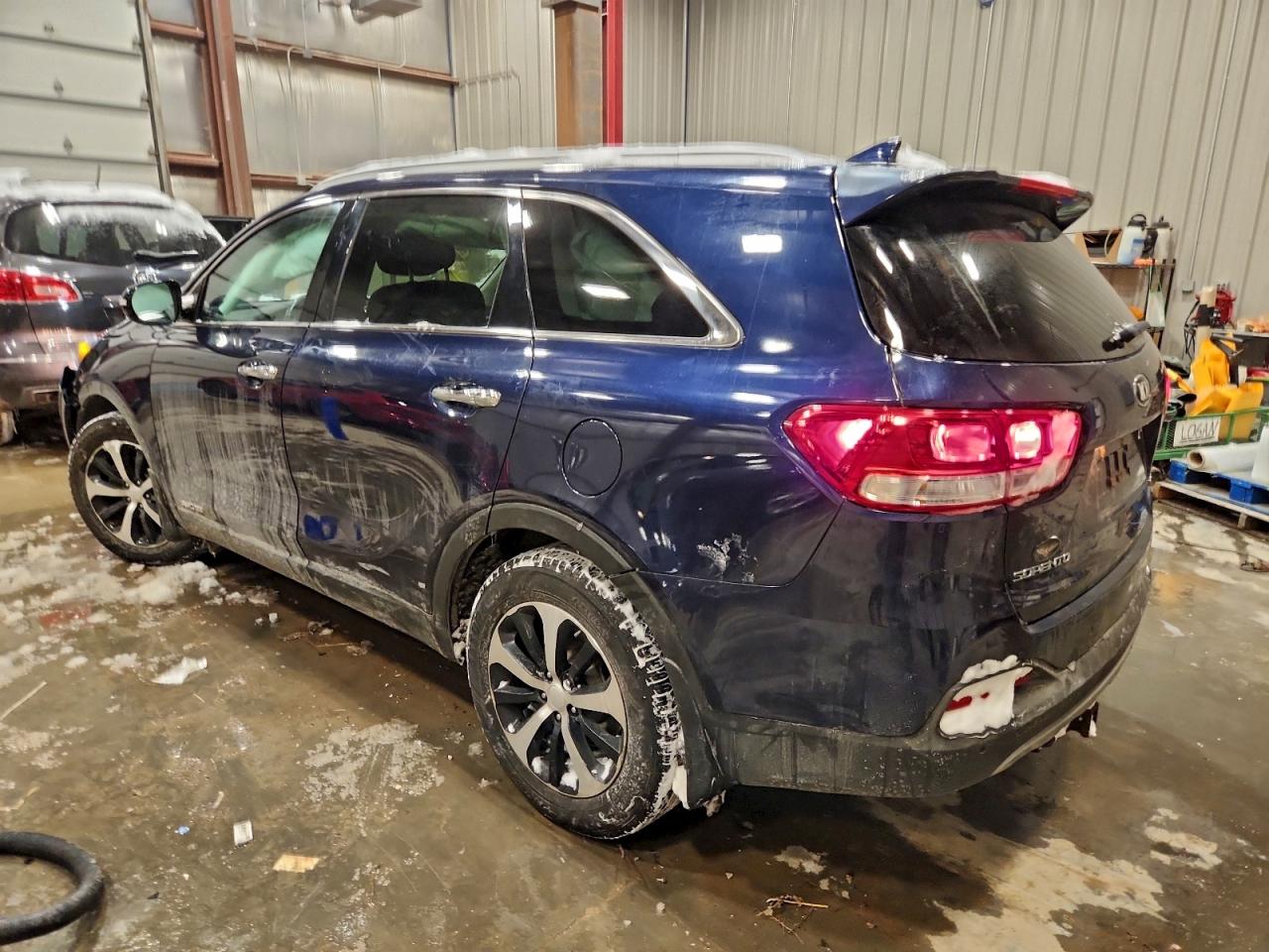 2016 KIA SORENTO EX photo 2