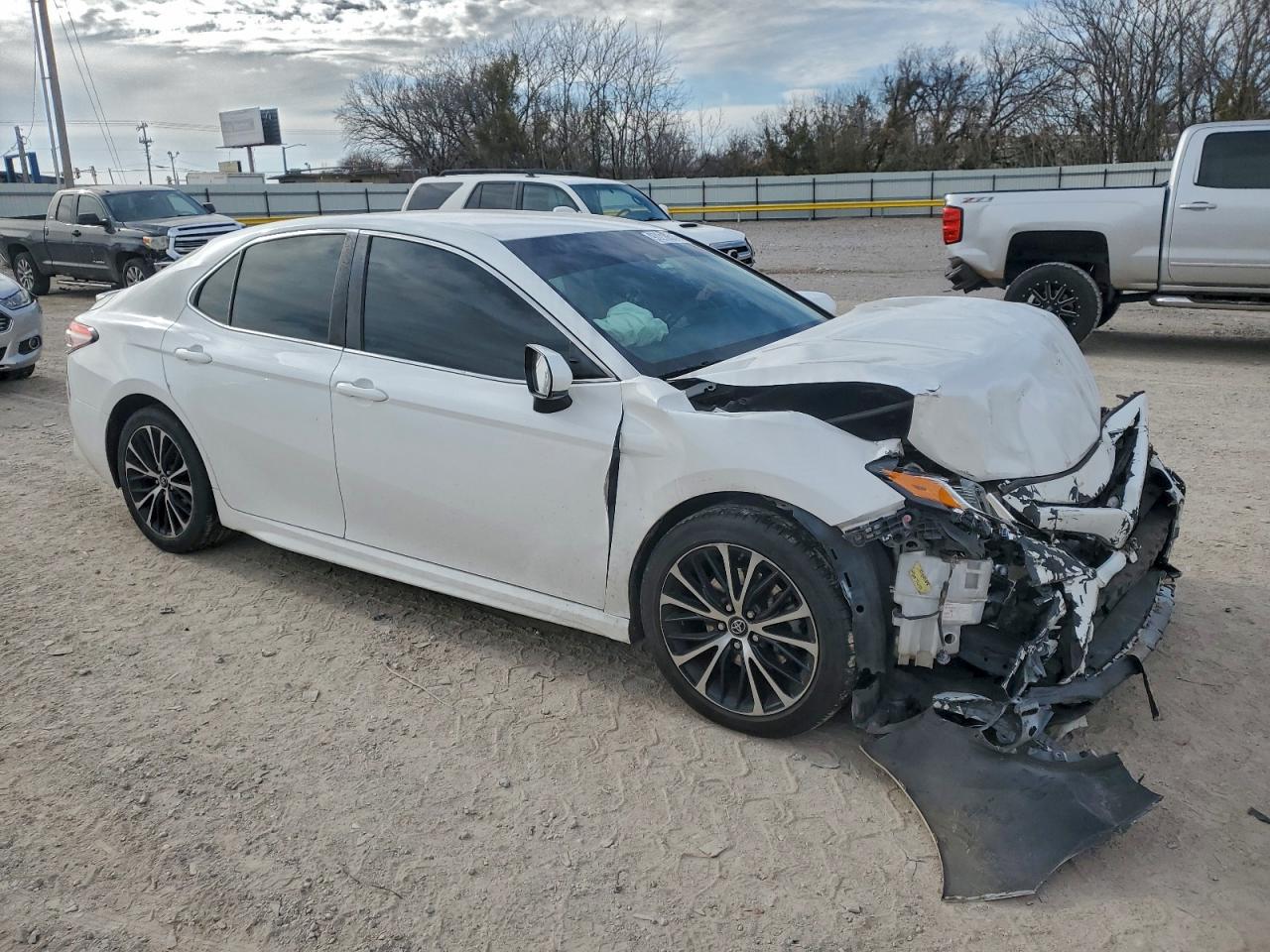 2018 TOYOTA CAMRY L photo 13