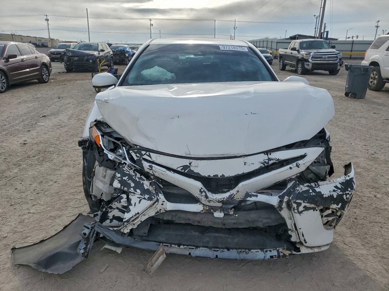2018 TOYOTA CAMRY L photo 17