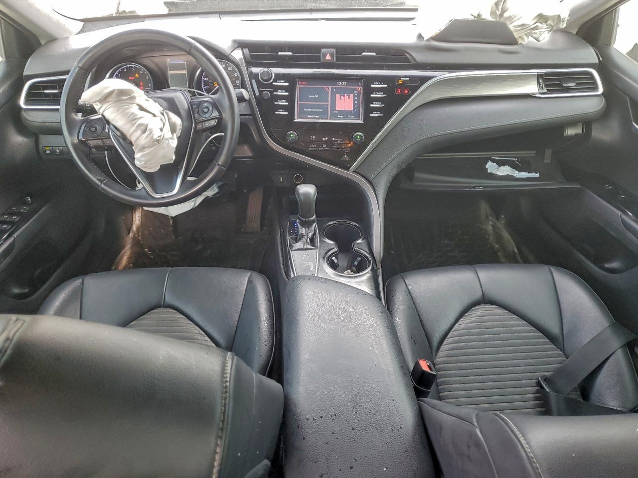2018 TOYOTA CAMRY L photo 29