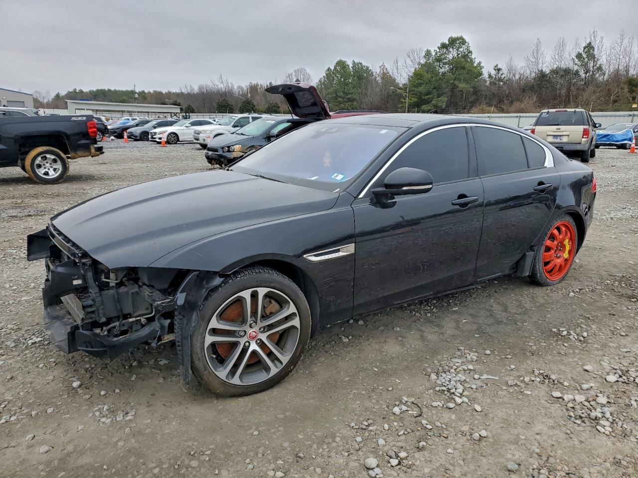 2017 JAGUAR XE PREMIUM — STRIPPED damage — photo 1