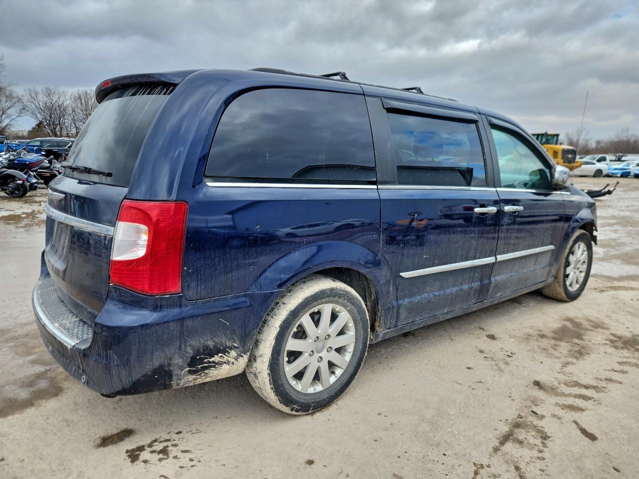 2012 CHRYSLER TOWN & COUNTRY TOURING L photo 7