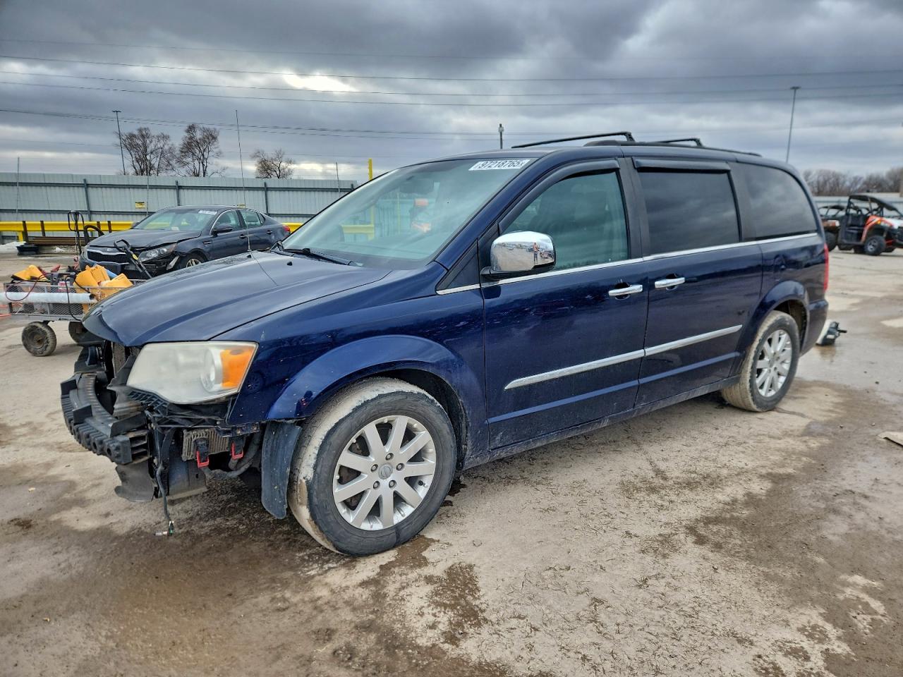 2012 CHRYSLER TOWN & COUNTRY