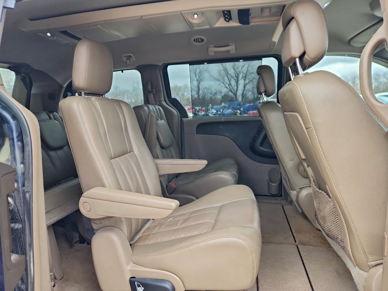 2012 CHRYSLER TOWN & COUNTRY TOURING L photo 31