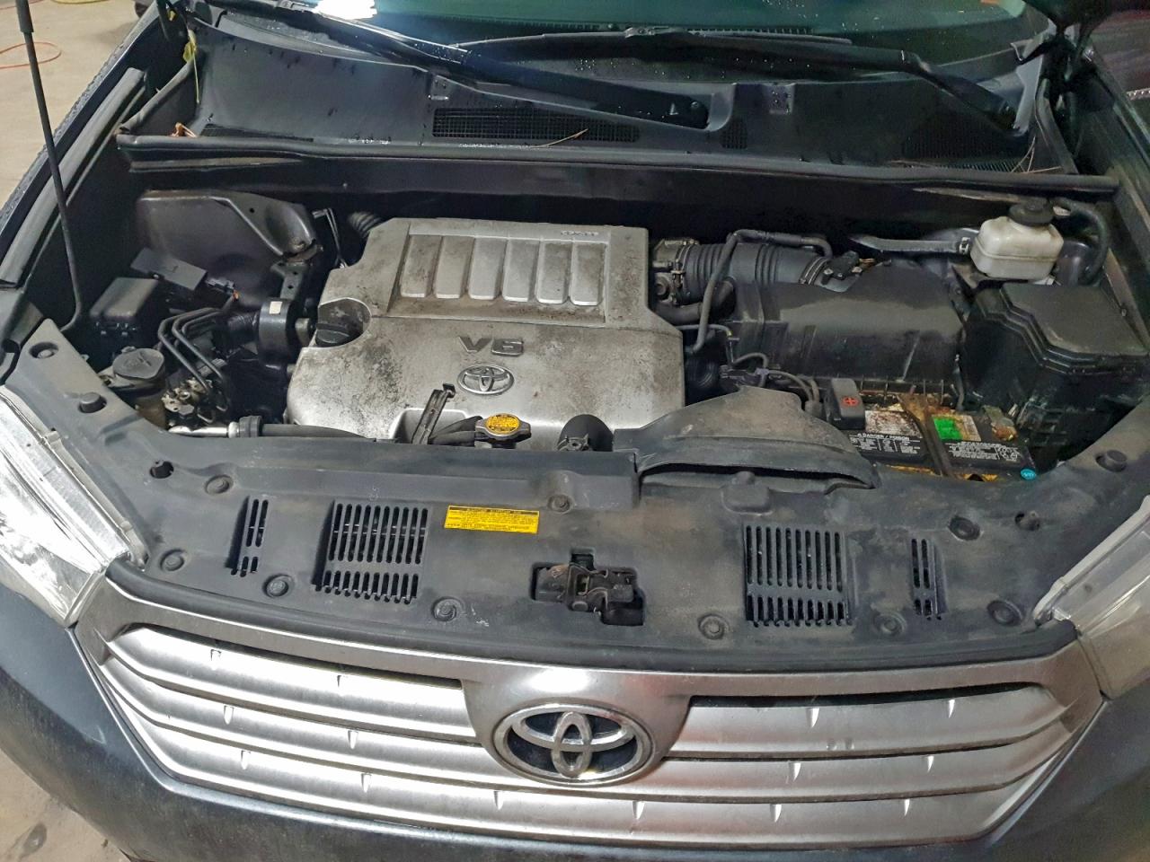 2013 TOYOTA HIGHLANDER LIMITED photo 31