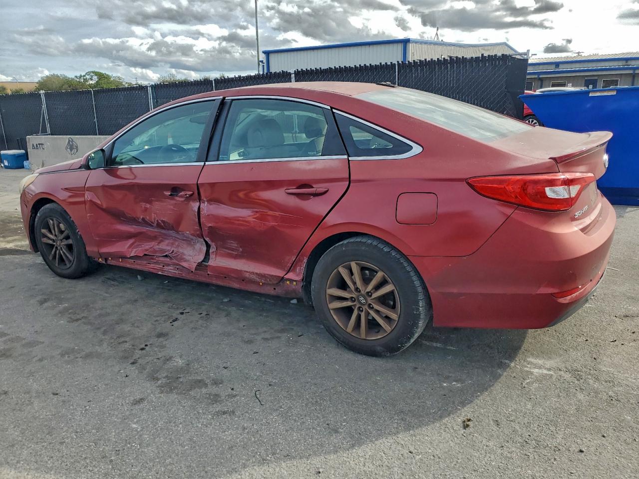 2016 HYUNDAI SONATA SE photo 2