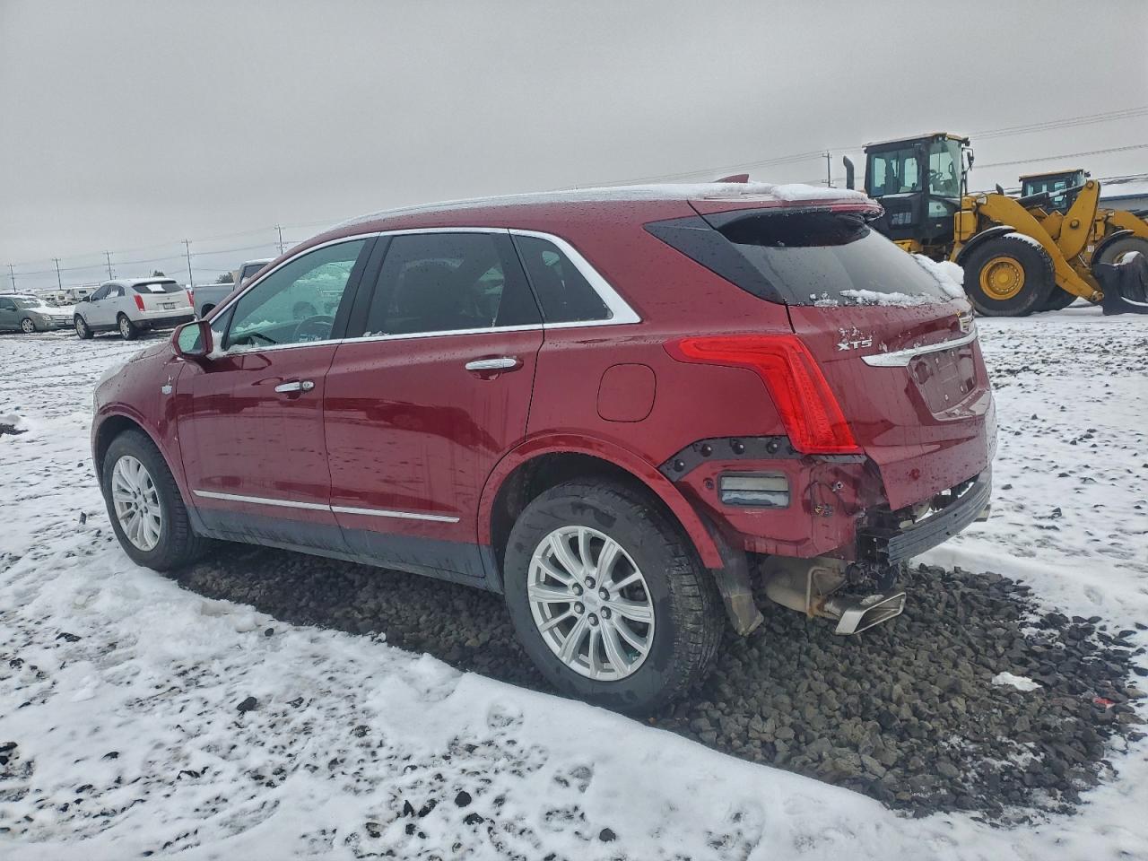 2017 CADILLAC XT5 photo 2