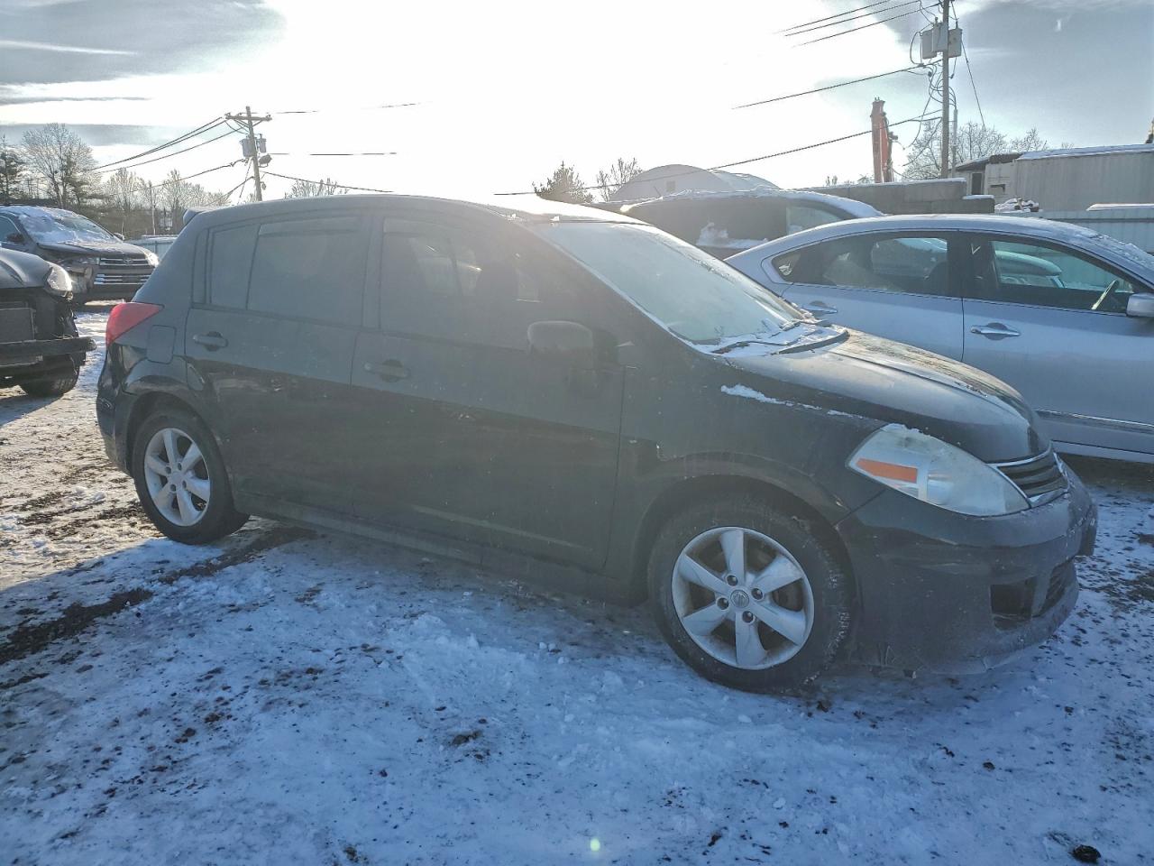 2011 NISSAN VERSA S photo 4