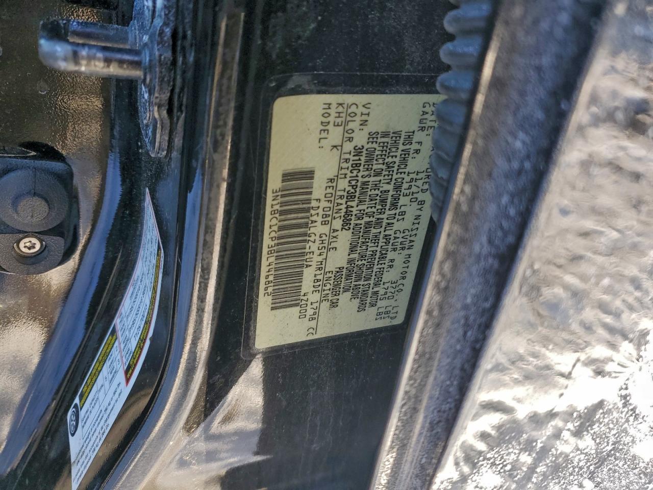 2011 NISSAN VERSA S photo 12