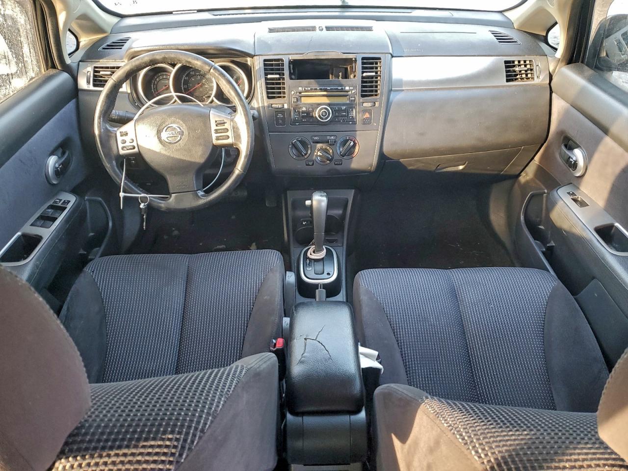2011 NISSAN VERSA S photo 8
