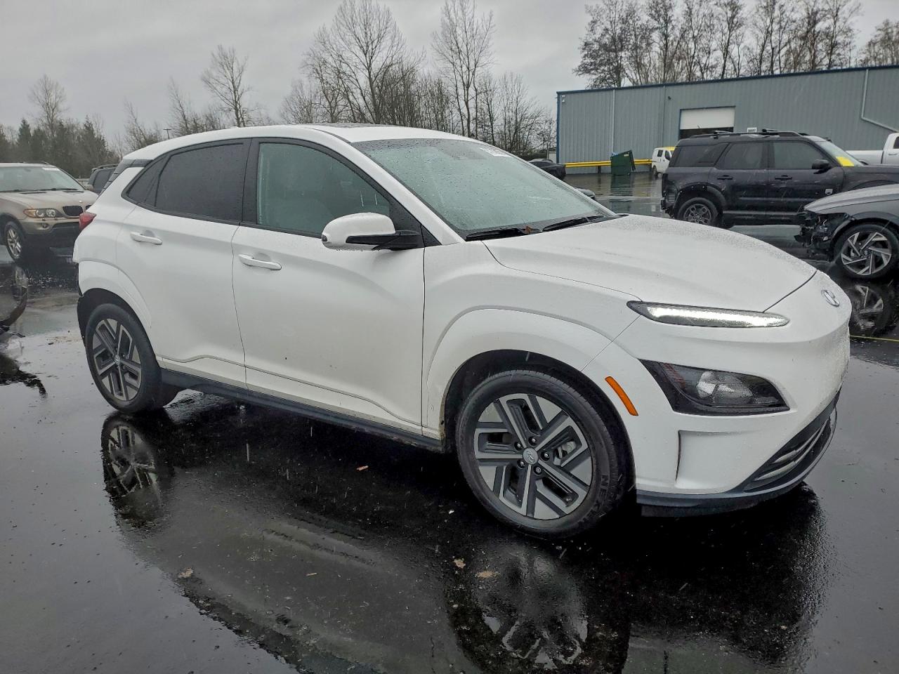 2022 HYUNDAI KONA SEL photo 4