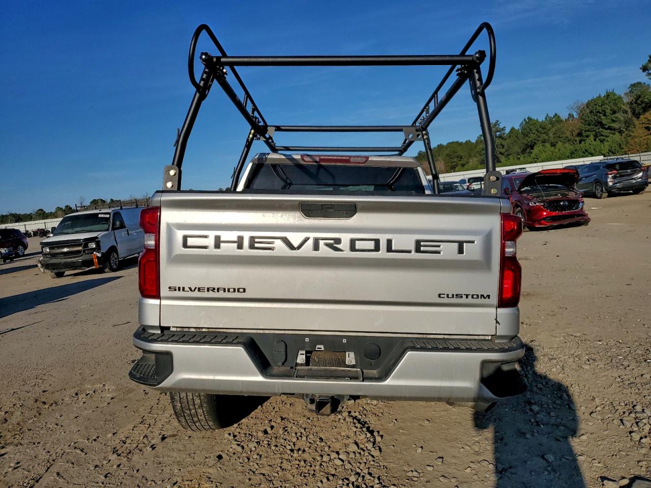 2021 CHEVROLET SILVERADO C1500 CUSTOM photo 6