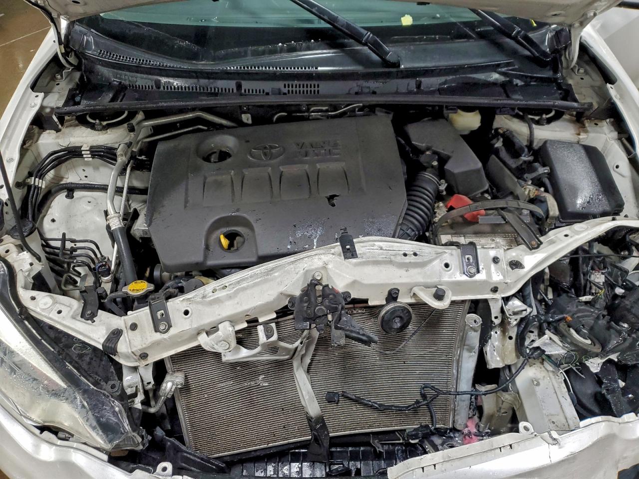 2014 TOYOTA COROLLA LE ECO PLUS photo 11