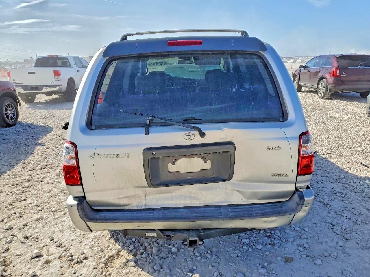 2001 TOYOTA 4RUNNER SR5 photo 16