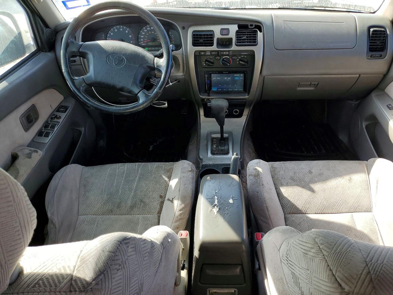 2001 TOYOTA 4RUNNER SR5 photo 22