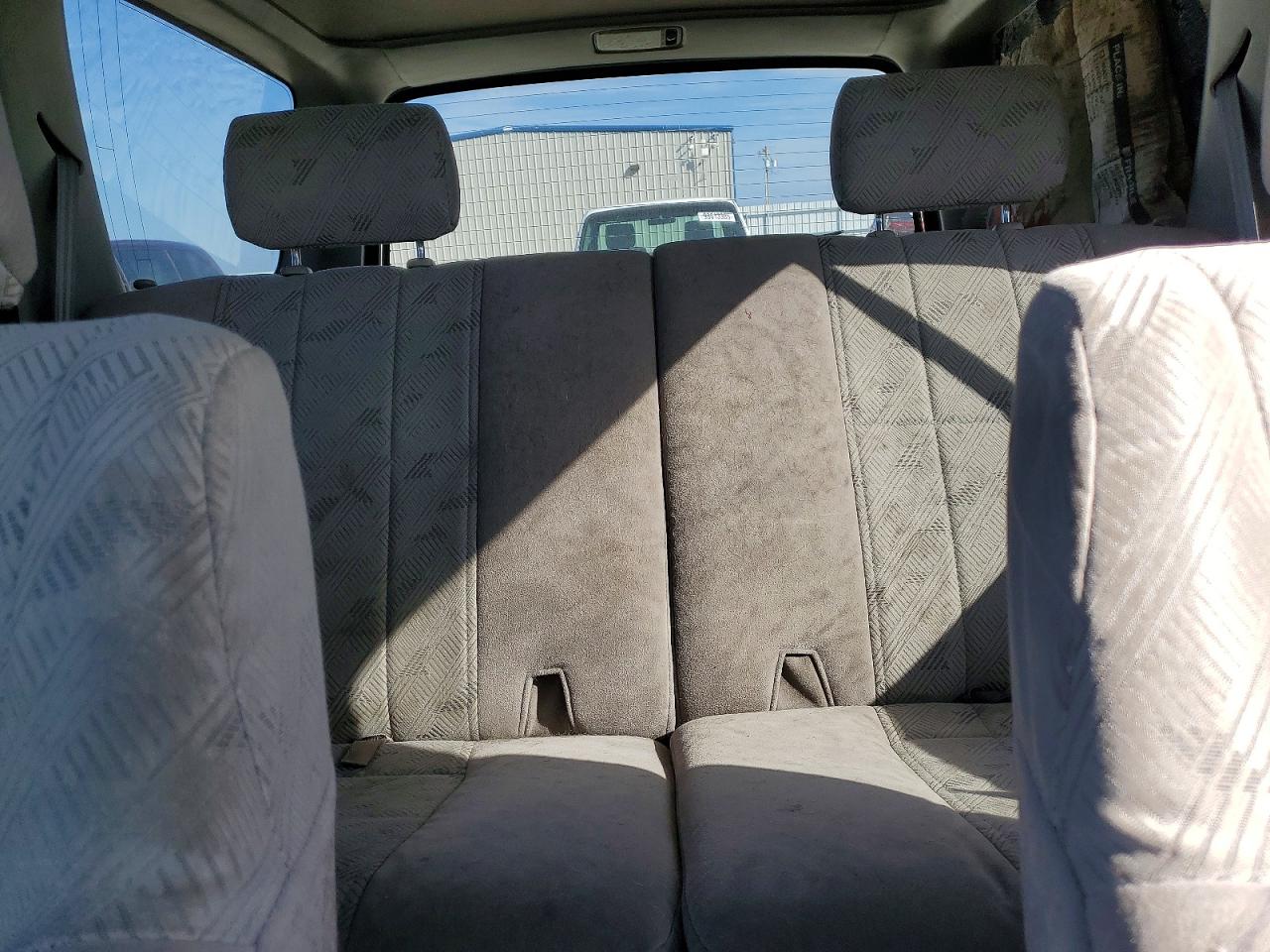 2001 TOYOTA 4RUNNER SR5 photo 28