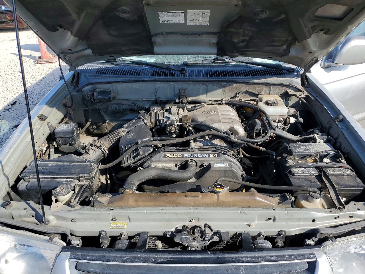 2001 TOYOTA 4RUNNER SR5 photo 34