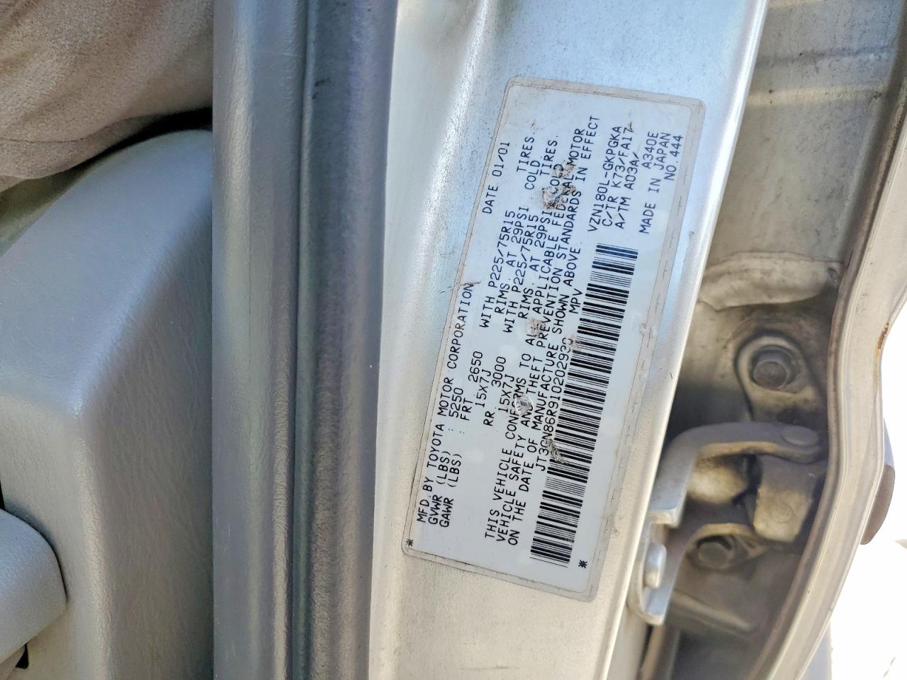 2001 TOYOTA 4RUNNER SR5 photo 37