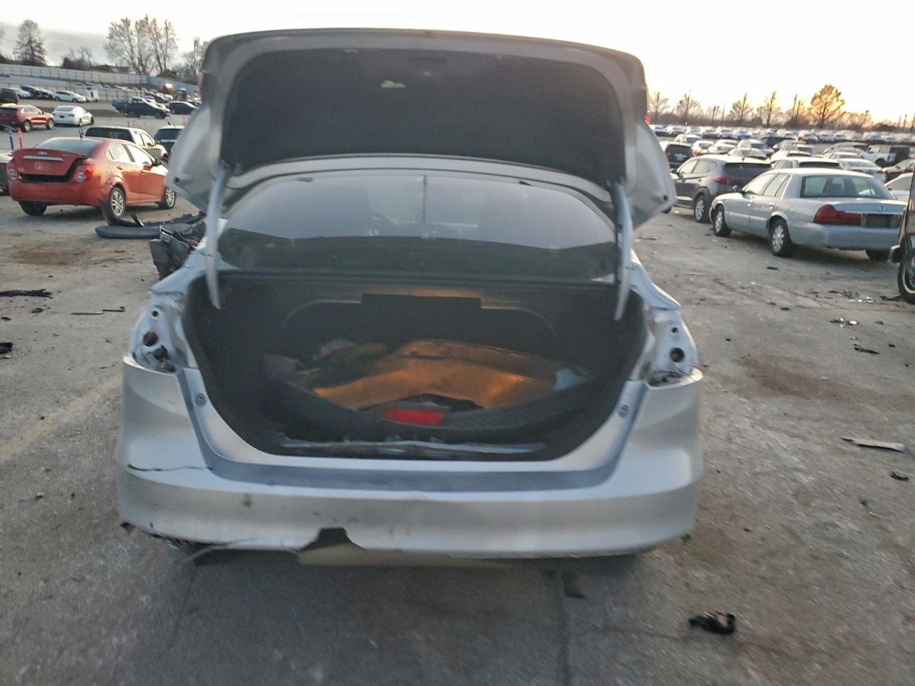 2018 FORD FOCUS SE photo 6