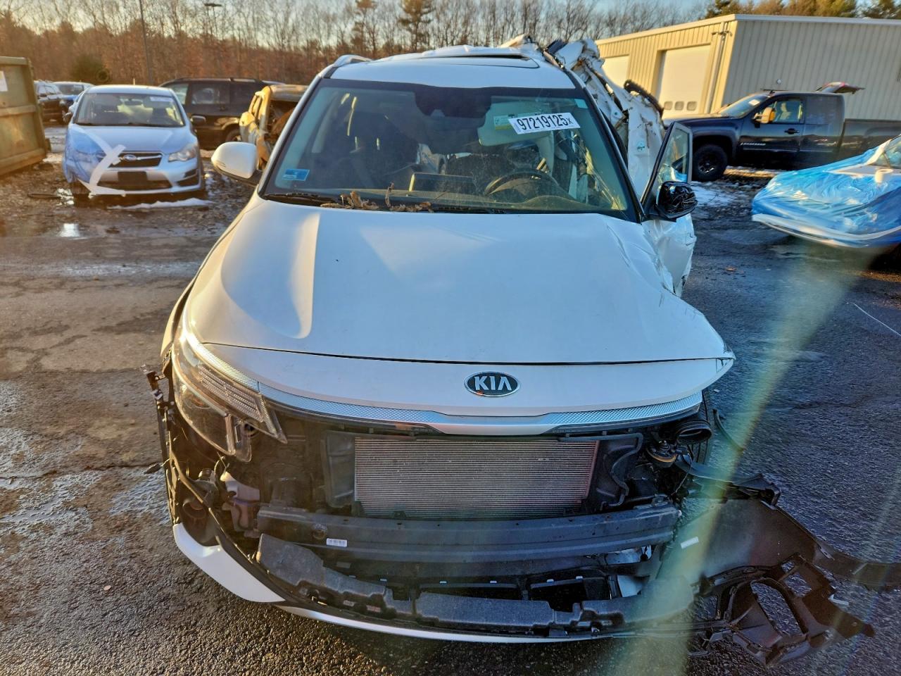 2021 KIA SELTOS EX photo 9