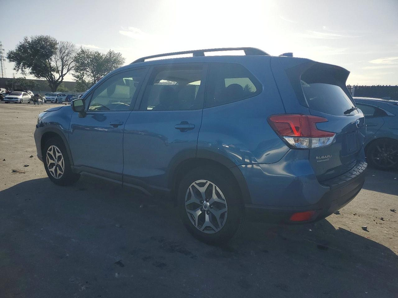 2020 SUBARU FORESTER PREMIUM photo 4