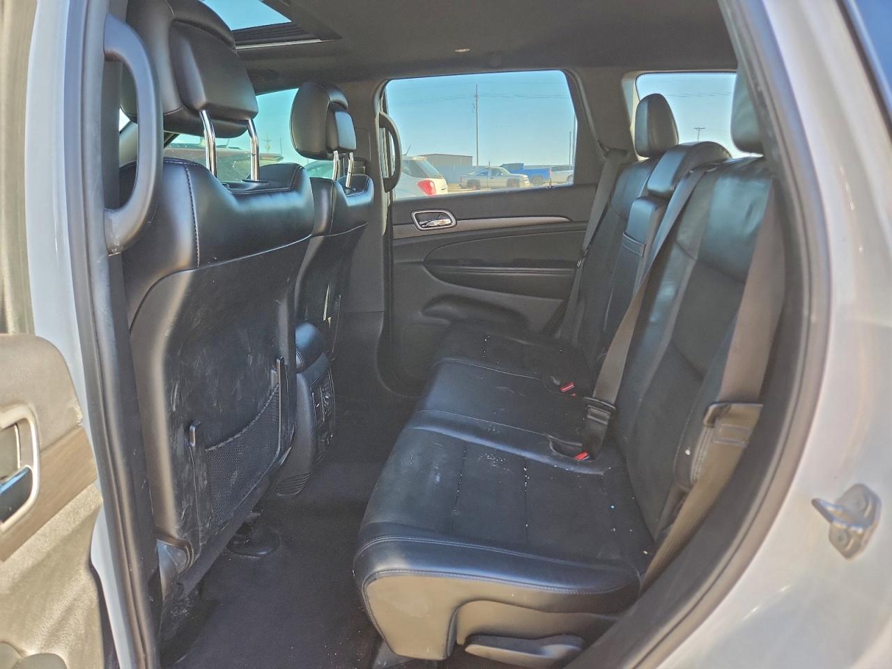 2018 JEEP GRAND CHEROKEE LAREDO photo 11