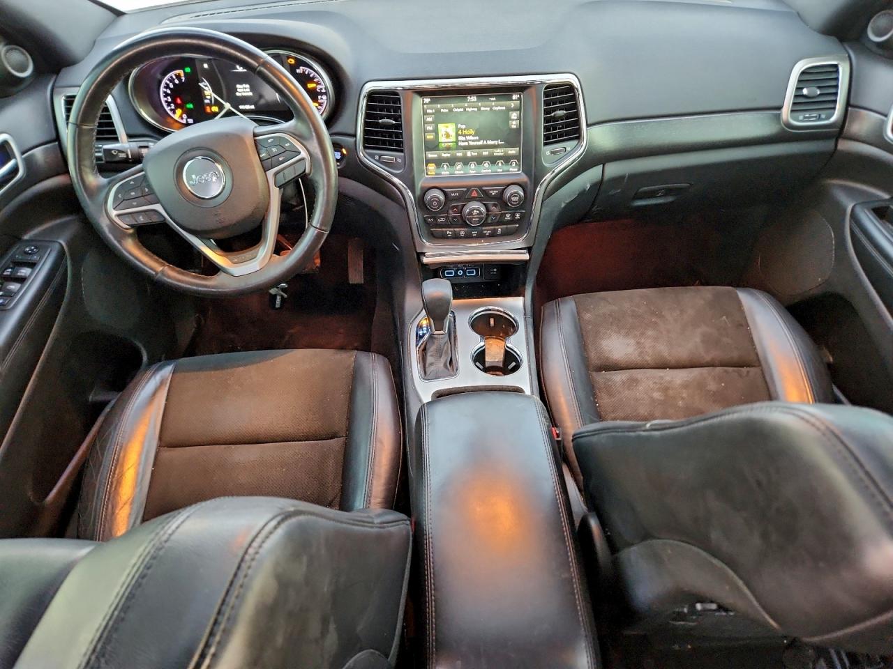 2018 JEEP GRAND CHEROKEE LAREDO photo 8