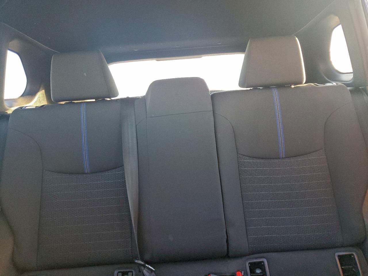 2023 TOYOTA COROLLA CROSS LE photo 28