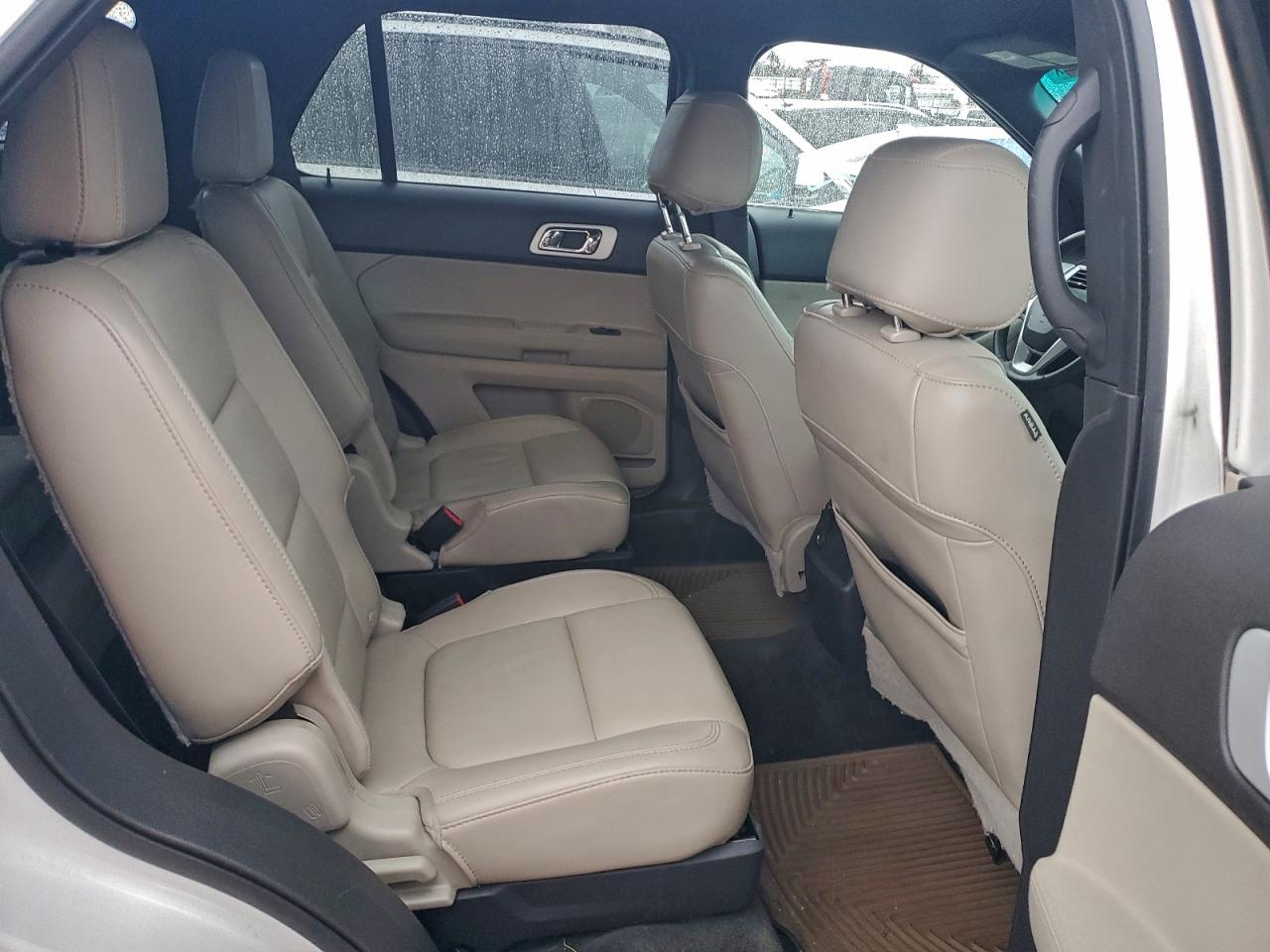 2015 FORD EXPLORER XLT photo 11
