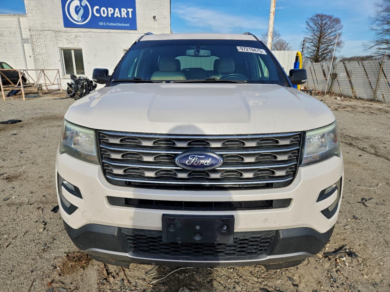 2017 FORD EXPLORER XLT photo 5