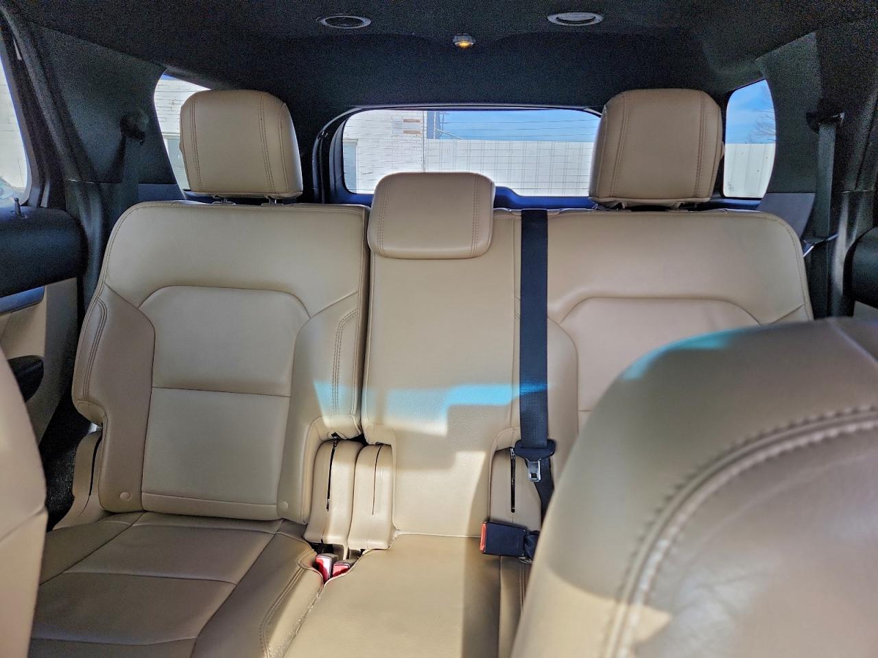 2017 FORD EXPLORER XLT photo 10