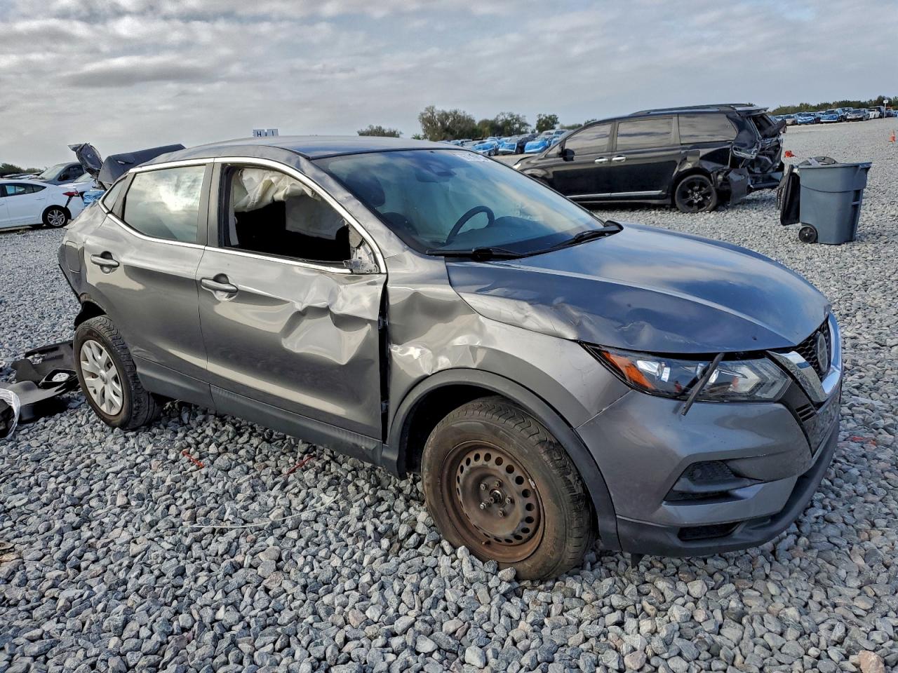 2020 NISSAN ROGUE SPORT S photo 10