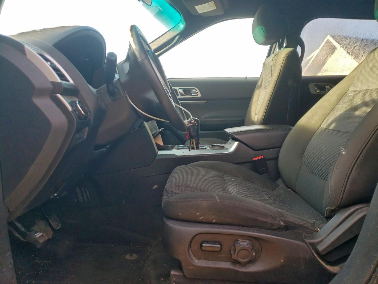 2015 FORD EXPLORER XLT photo 7