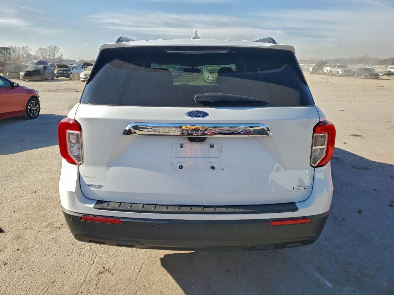 2020 FORD EXPLORER XLT photo 6
