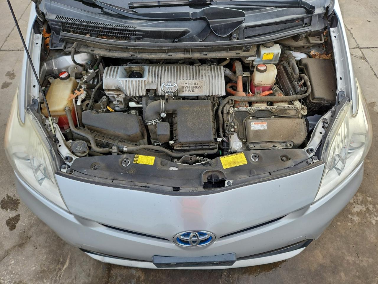 2014 TOYOTA PRIUS photo 21