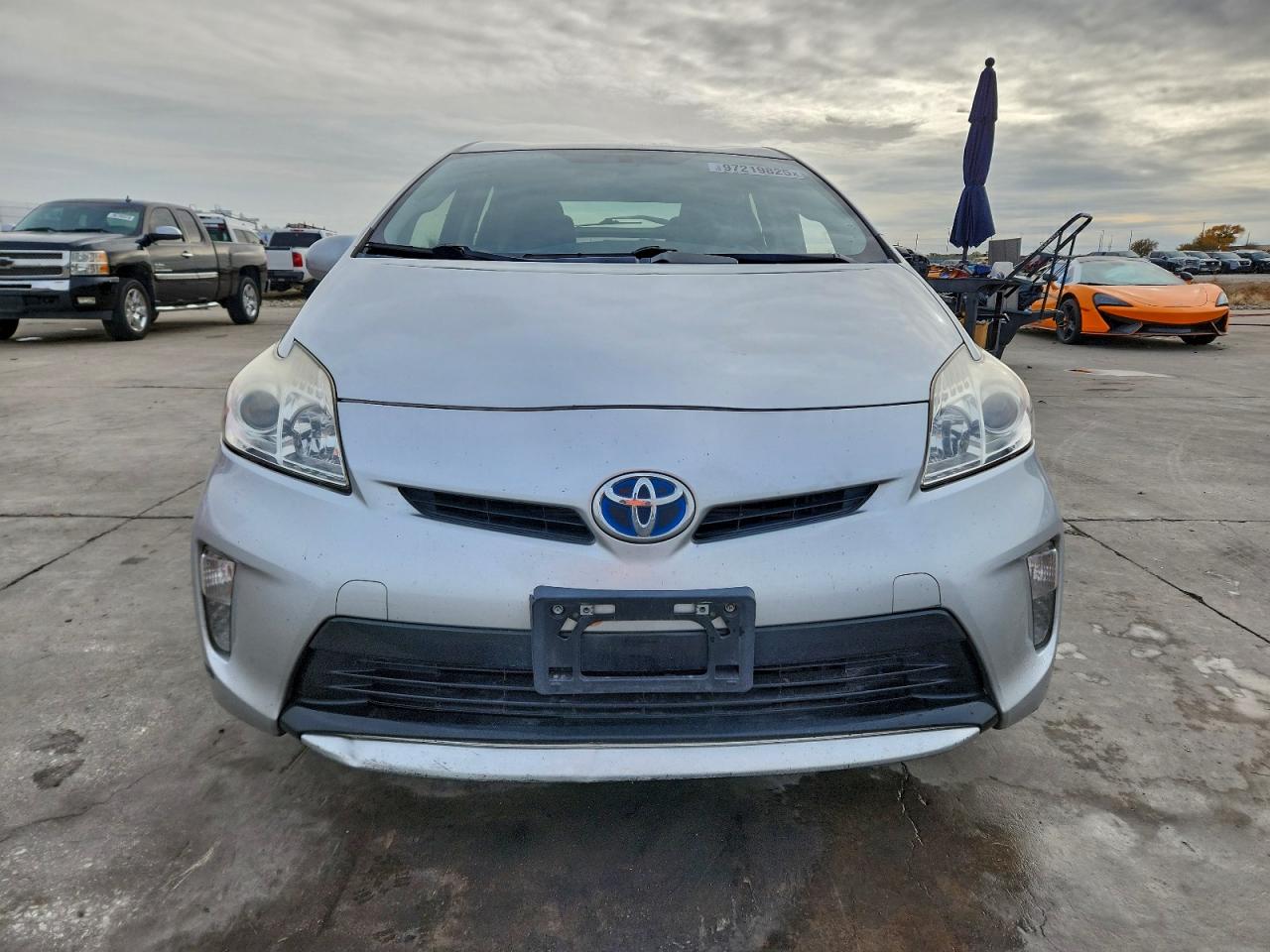 2014 TOYOTA PRIUS photo 9