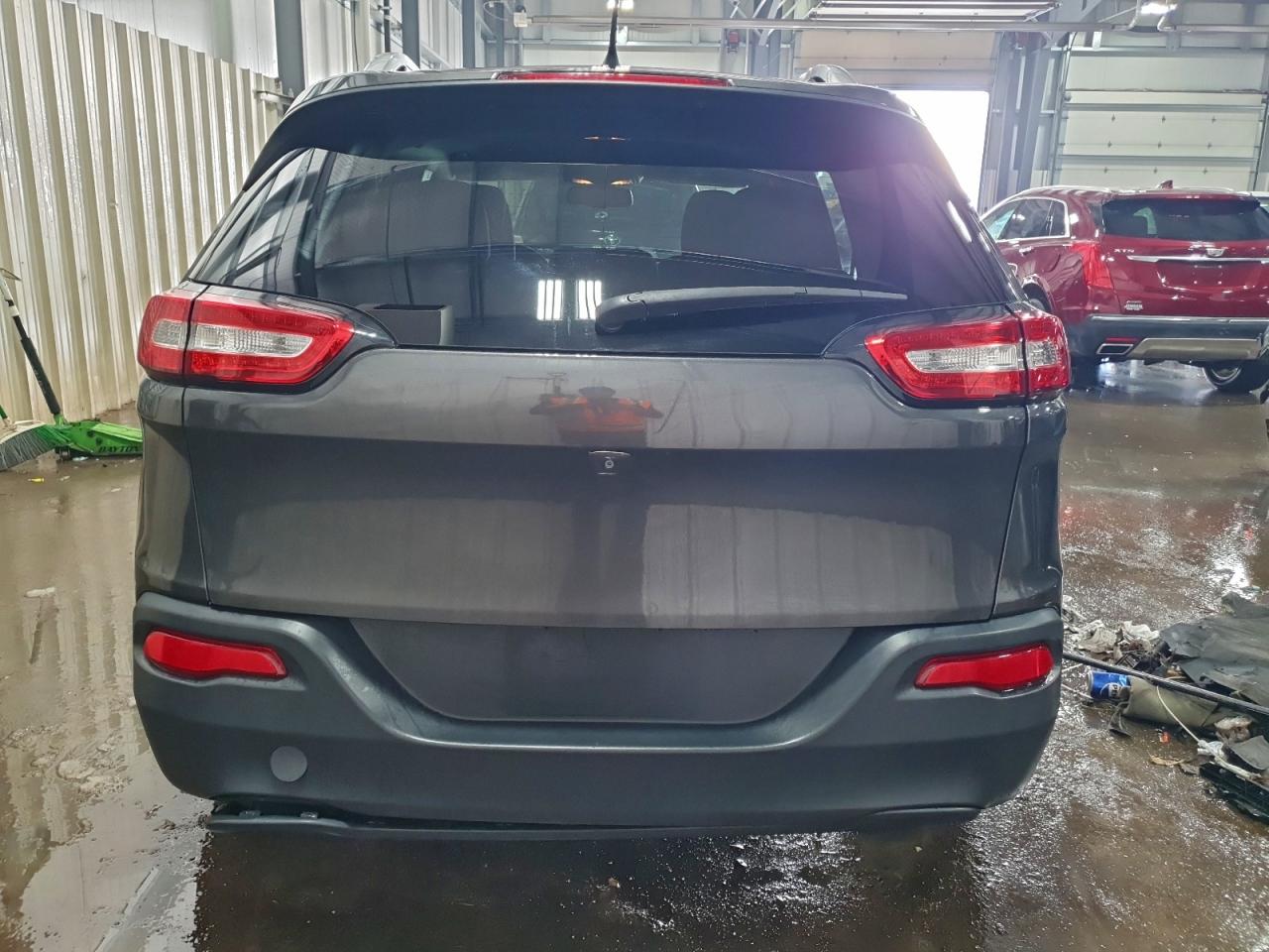 2015 JEEP CHEROKEE LATITUDE photo 6