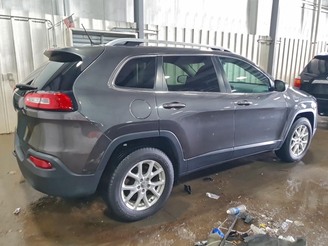 2015 JEEP CHEROKEE LATITUDE photo 3