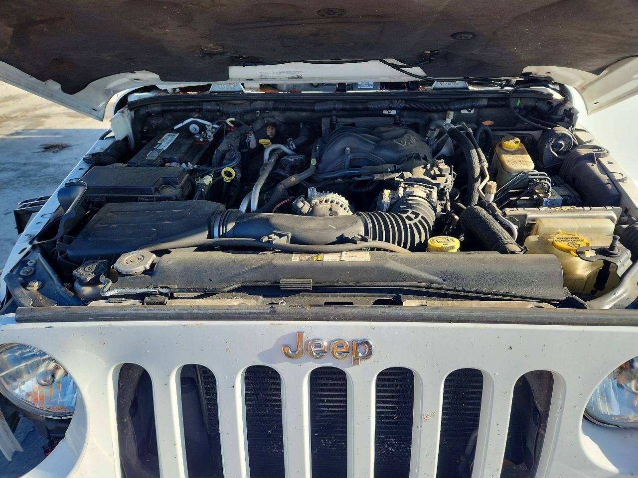 2015 JEEP WRANGLER UNLIMITED SAHARA photo 21