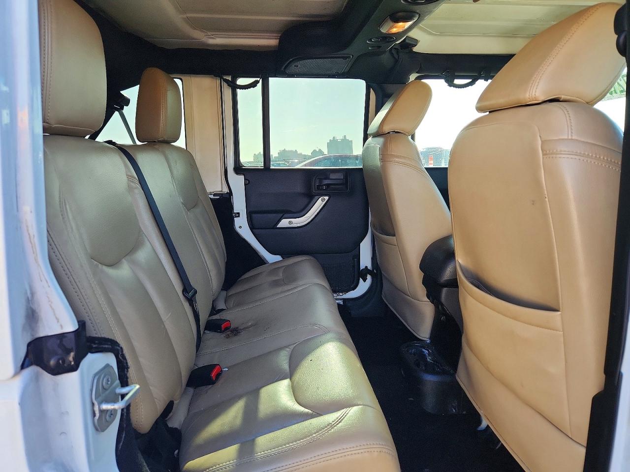2015 JEEP WRANGLER UNLIMITED SAHARA photo 19