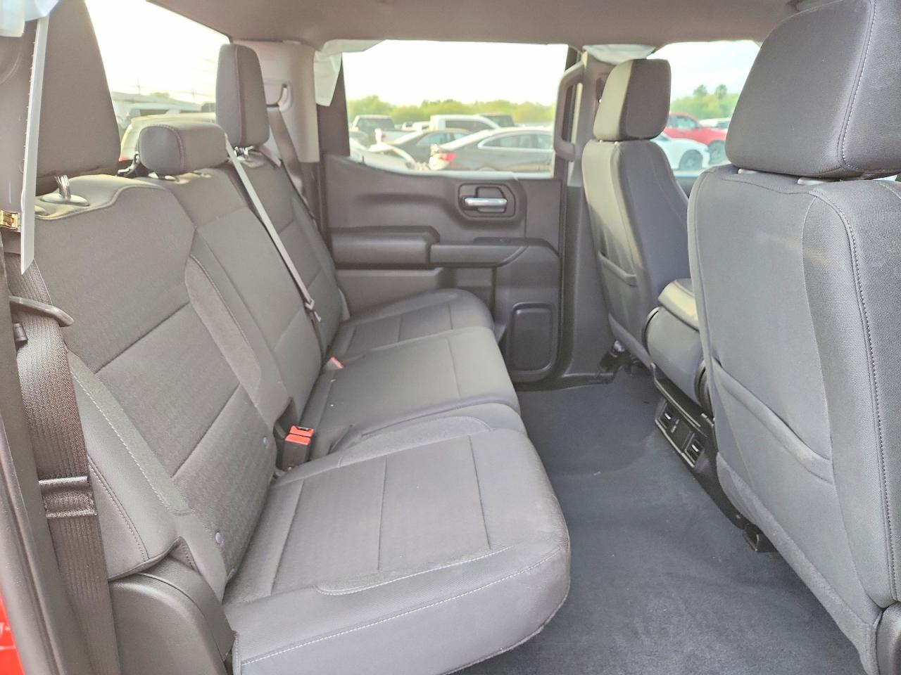 2025 CHEVROLET SILVERADO K1500 CUSTOM photo 10