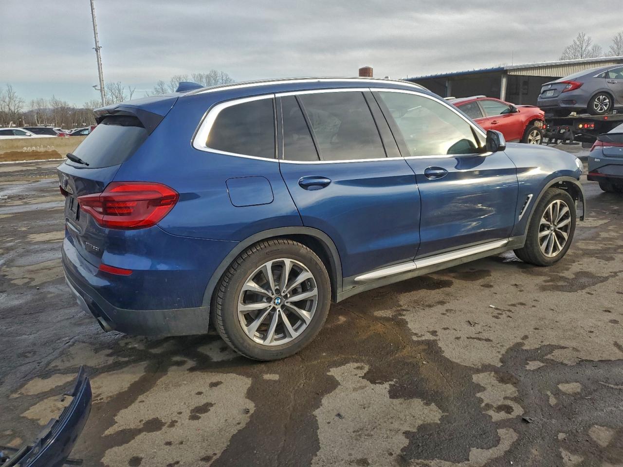 2019 BMW X3 XDRIVE30I photo 3